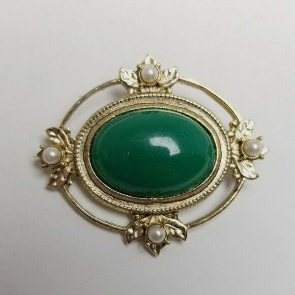 Vintage Oval Green Cabochon and Gold Tone Setting Brooch, Retro Estate - Picture 5 of 5